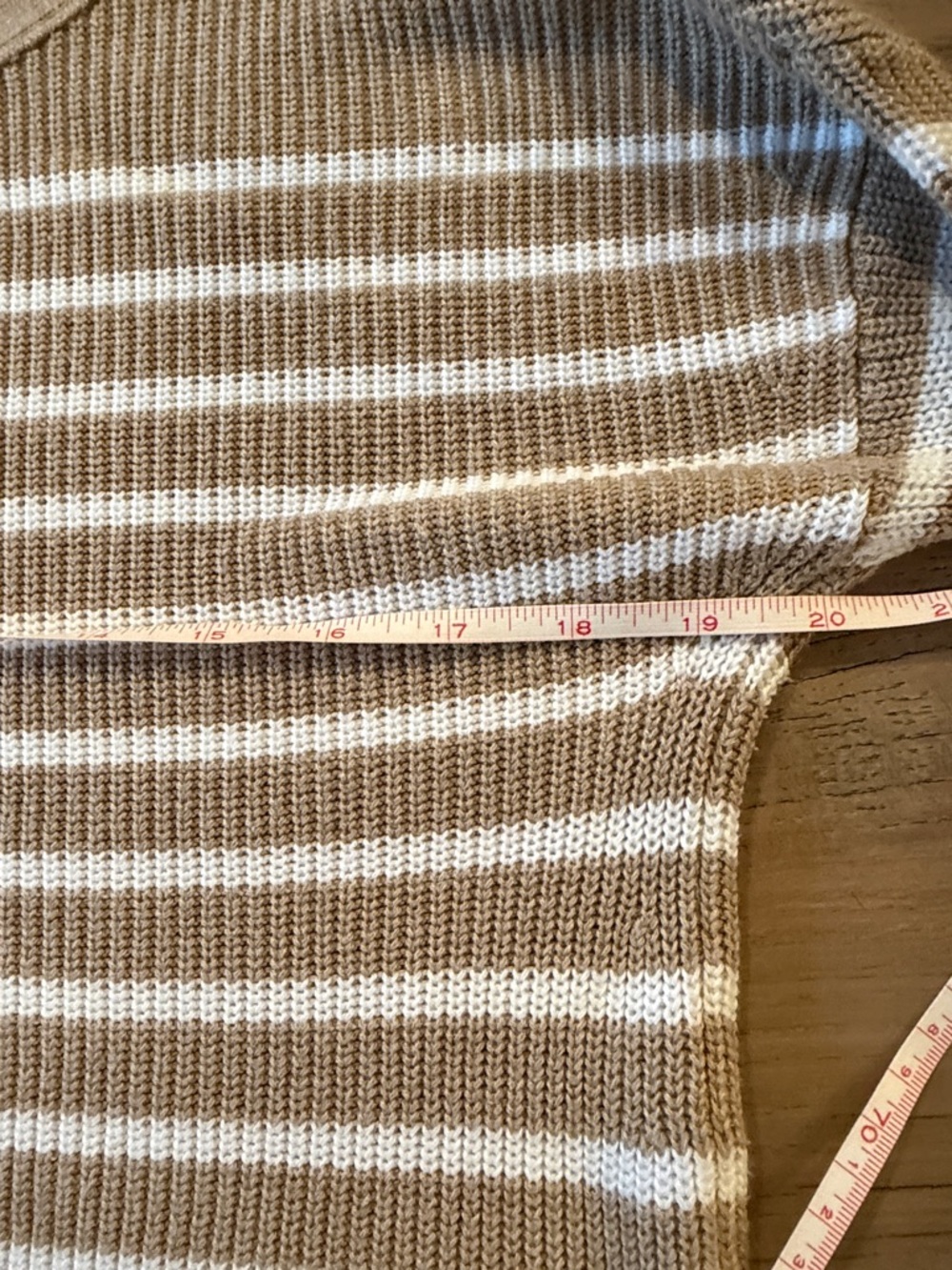 NWOT Banana Republic Tan and White Striped Crewneck Sweater - Picture 9 of 11